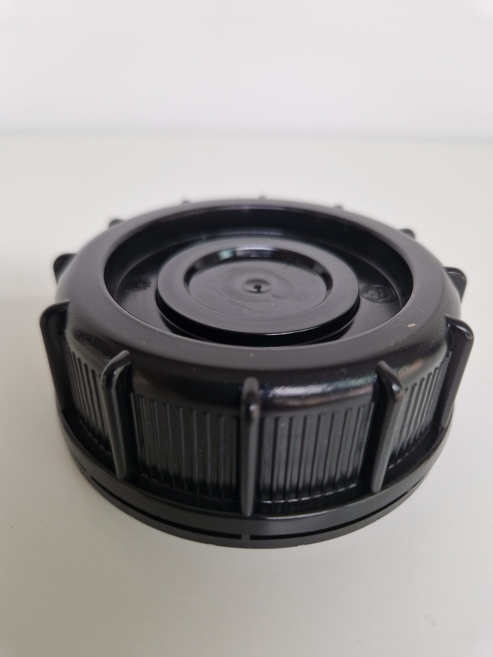 20 Liter Kanister Stapelbar mit Verschluss 70mm schwarz - Image 3