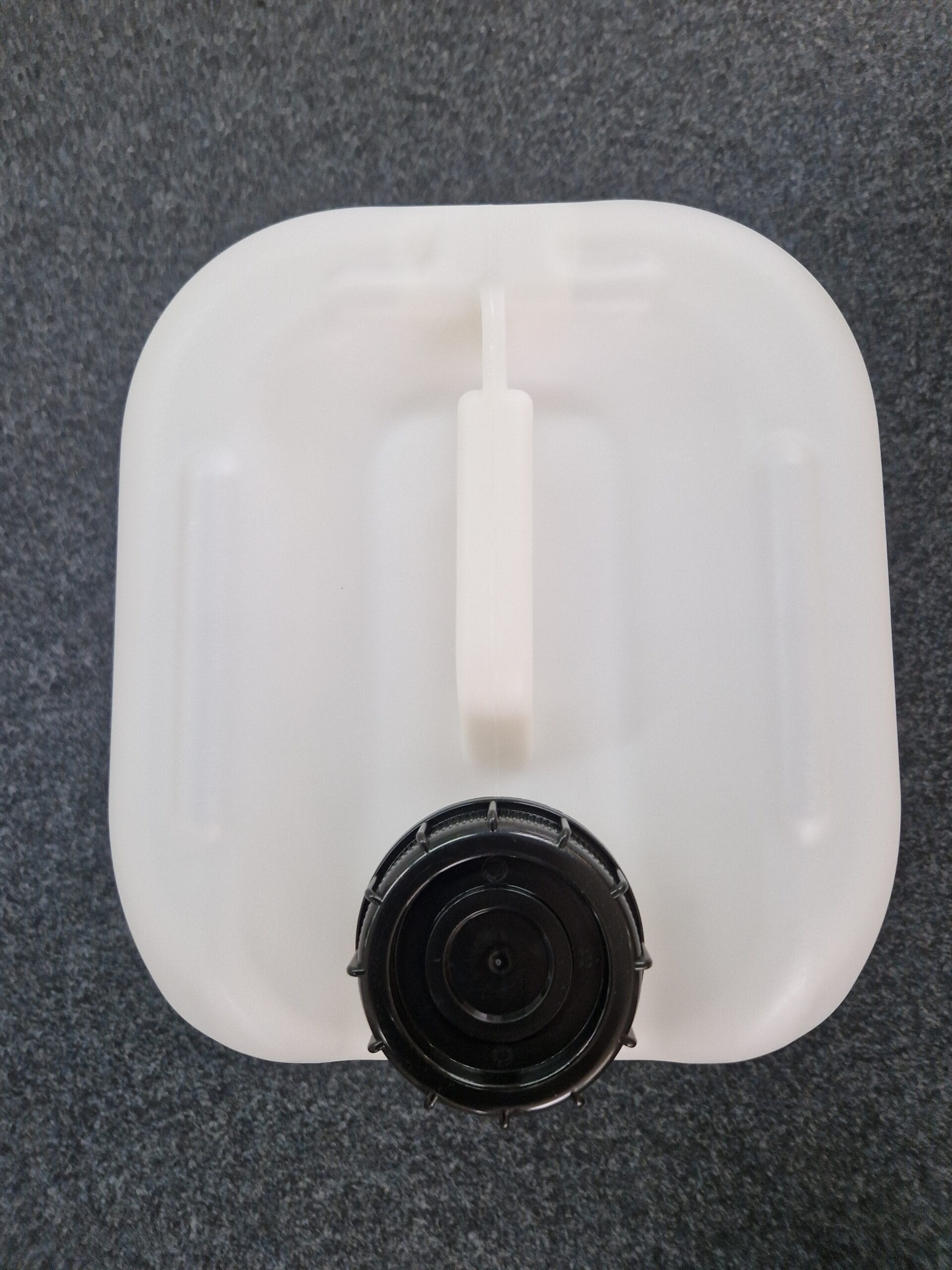 20 Liter Kanister Stapelbar mit Verschluss 70mm schwarz - Image 2